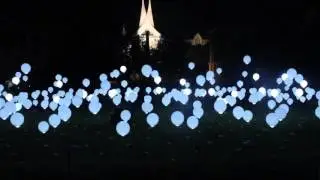 CYCLIQUE:  AMAZING SIGNAL FESTIVAL BALLOON INSTALLATION