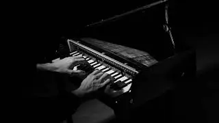 Schoenhut toy piano | Carol of the bells | short version