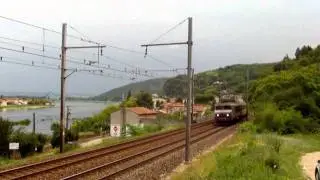 BB22000 + ter - Train Marseille Lyon- Serri&egrave;res rive droite du rh&ocirc;ne
