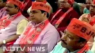 9 rebel Congress lawmakers in Assam join BJP