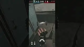 Why is it always me?#r6 #r6siege #r6clips #r6siegetok #clipthat #sillygooses #pcgaming #pc #streamin
