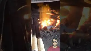 The process of making a sickle in a 70-year-old Korean blacksmith shop. #shorts #blacksmith