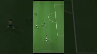Overpowered player locks in fifa 23 #fifa #shorts