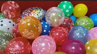 Веселое видео с множеством надуваемых воздушных шаров и шаров Майлера в стиле ASMR.