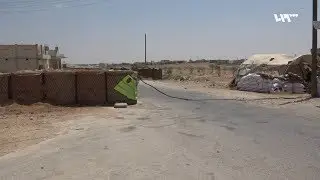 أهالي منطقة أبو الضهور في ريف إدلب الشرقي يعانون على معبر تل السلطان