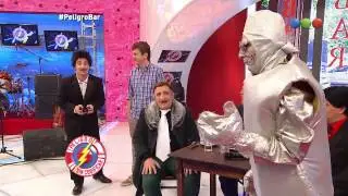 Nestor Oman Biyik y su robot Mercurio -  Peligro sin codificar