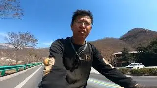 #穷游 #单车旅行  #穷游中国 2024年3月8日单车穷游中国第62天，到达河南省新乡辉县太行山脚下，本打算穿越太行山，结果爬了一半， 得知前边过不去，还得原路返回，路遇好心大哥指条明路，通往武家
