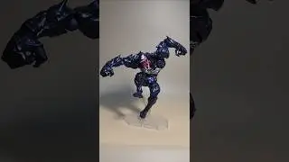 Let's pose Revoltech Amazing Yamaguchi Venom #venom #revoltech #amazingyamaguchi