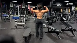 BENCH / DEADLIFT 2 WEEK OUT (first YouTube vid) 