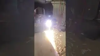 Harbor freight Titanium 65 amp plasma cutter test. This old hammer measured 1.125