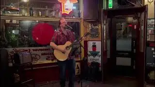 Kerwin - Teardrop (Live at Café Singelier)