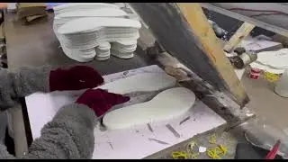 QC-Screen print on insole board.