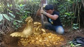 Man unearths multi-million dollar treasure from giant gold nugget