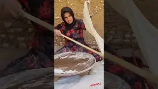Baking Tiri bread according to the nomadic tradition 😍😍