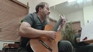 Jose Ramirez Estudio 3 with new Ramirez normal tension strings (Carbon 3rd)