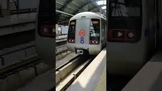 Delhi metro Blue line🚝#shortvideo #metro #station #shorts