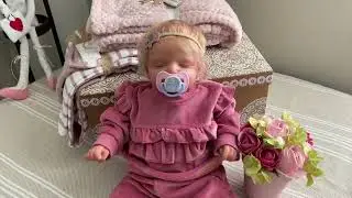 СКЛАДЫВАЕМ КУКЛУ РЕБОРН 💖 РОДИЛАСЬ МАЛЫШКА Rosalie by Olga Auer 💖 КРАСИВЫЕ НАРЯДЫ У КУКЛЫ 💖 ОБЗОР