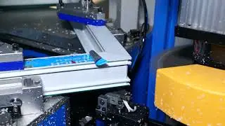 WONDEC Corner Cleaning Machine for PVC Win-door