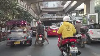 One Hour Bangkok Thailand Scooter Tour.  Feb 26. 2023