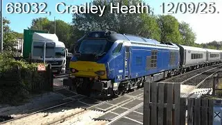 68032 with set 13. Cradley Heath, 12/09/25.
