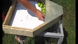 Mašina za mljevenje i cijeđenje jabuka RUČNI RAD