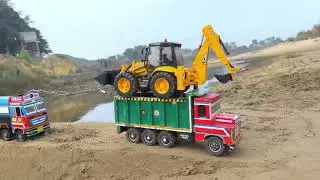 A vehicle pulling a truck it's a hard work not a easy work 👉👈