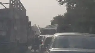 How bus drivers follow traffic rules on National highways in India
