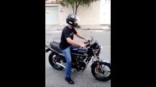 CB 450 com escape 2x1 berra muito