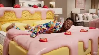 Cheese Cake Bed #yummy #cake #strawberry