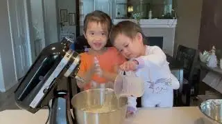 3. ATE JULIA AND JILLIAN BAKE SPRINKLES CUPCAKES