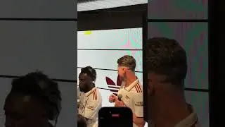 Declan Rice rapping at the Arsenal kit launch party 🎤 😂