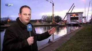 Schip uit sluis bij Eefde gehaald