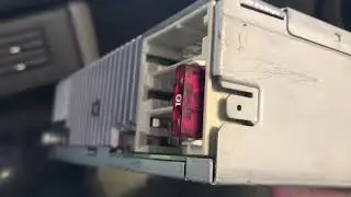 Troubleshooting Porsche Becker CDR 220 radio that doesn’t work