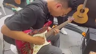 Shanghai International Musical Instrument Exhibition, Ories Electric Guitar