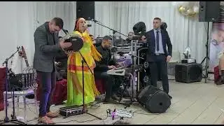 نجوم الجنوب الشرقي مريم عنوز و باحا و البدراوي في سهرة كبرى بباريس