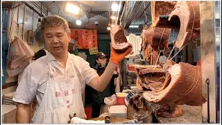 香港燒味 師傅出馬 明哥師傅有禮待客 深受網上粉絲歡迎 Hong Kong Roast Pork So Yummy Hong Kong Food 刀法好 真棒 香港美食 新強記燒臘飯店