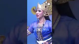 manis bibire #cewekcantik #cewek #cewekkekinian #artist #viralshorts #viralvideo #viral #wayangorang