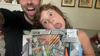 DID WE GET ANOTHER VICTINI BWR??? 👊🏼💥 Victini Illustration Collection Box Opening!!! 👊🏼💥