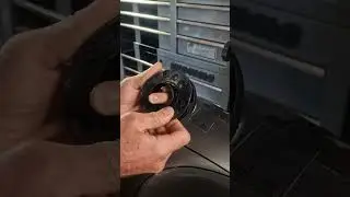 Oberon billet race style fuel cap installation, Norton 961 & V4 models.