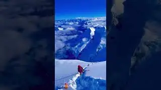 cloudly snowly hills 😍😍