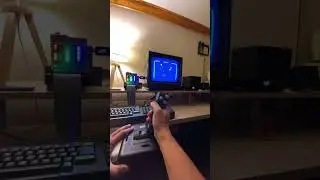 GALASTRAD sur AMSTRAD CPC 464 avec un joystick CH Products F16 Fighter Stick