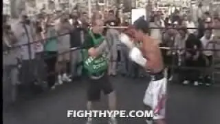PACQUIAO TRAINS FOR DE LA HOYA