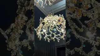 The delicate craftsmanship of the lavius crystal chandelier creates a very artistic shape.