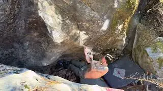 Wonder No More Sit v8: Lower Arboretum, Columbia Bouldering