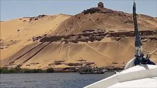 Assouan - en  felouque sur le nil en egypte