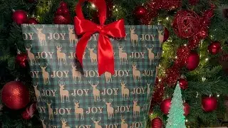 🎄❄️🧑🏻‍🎄  How to wrap a BLANKET 🎁- ❄️🎄 Merry Christmas 🌟 #christmas #giftwrapping