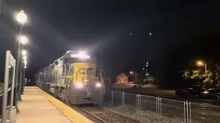 L115 flies through Martinsburg with all EMD power and a Chessie caboose