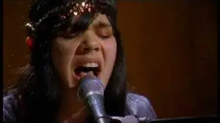 Bat For Lashes - Moon And Moon (Culture Show 2007)