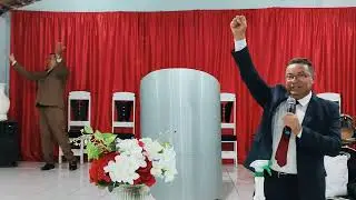 ADEMIR GOMES OATUTO DE JESUS - O DEUS QUE EU ADORO