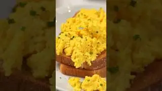 Creamy Scrambled Eggs Recipe